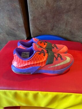 Nike KD 7 'Hyper Punch' kids' basketball sneakers